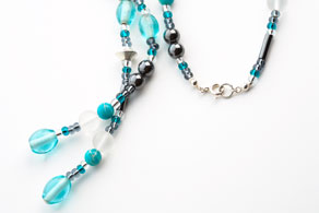 Example of use, Power Nylon: Necklace